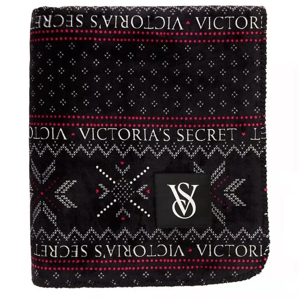 VICTORIA'S SECRET Plush Blanket